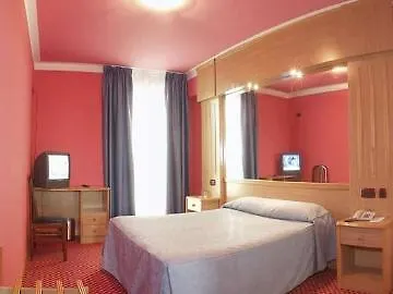 皇家酒店 3* Llanera (Asturias)