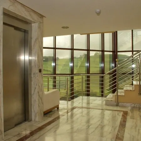 Royal 3* Llanera (Asturias)