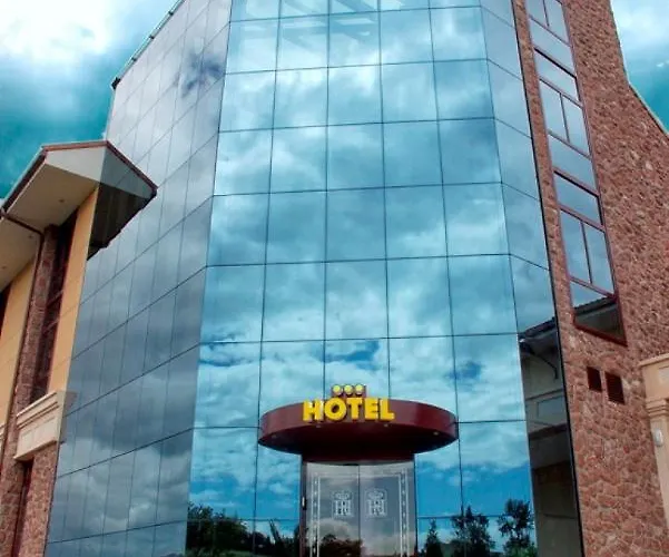 Royal Hotel Llanera (Asturias)